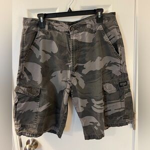Wrangler Men's Black and Gray Camo Cargo Shorts